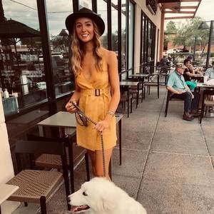 Meet your Posher, Sabrina